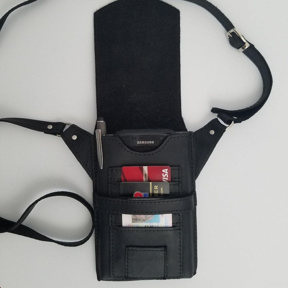 Genuine leather iPhone case - Picture 3 of 8